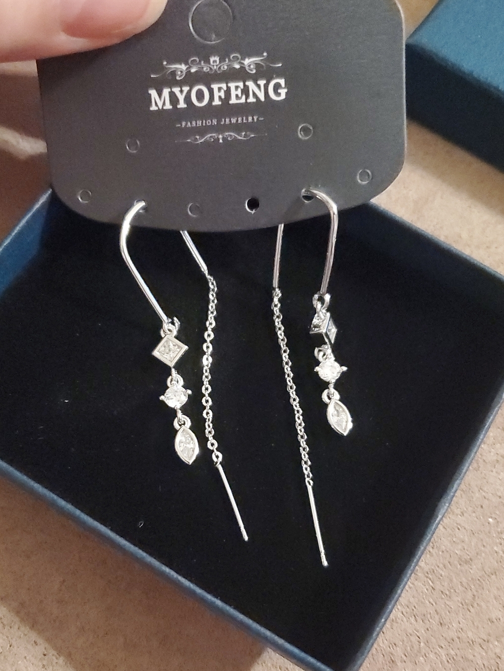 MYOFENG Silver Threader Earrings